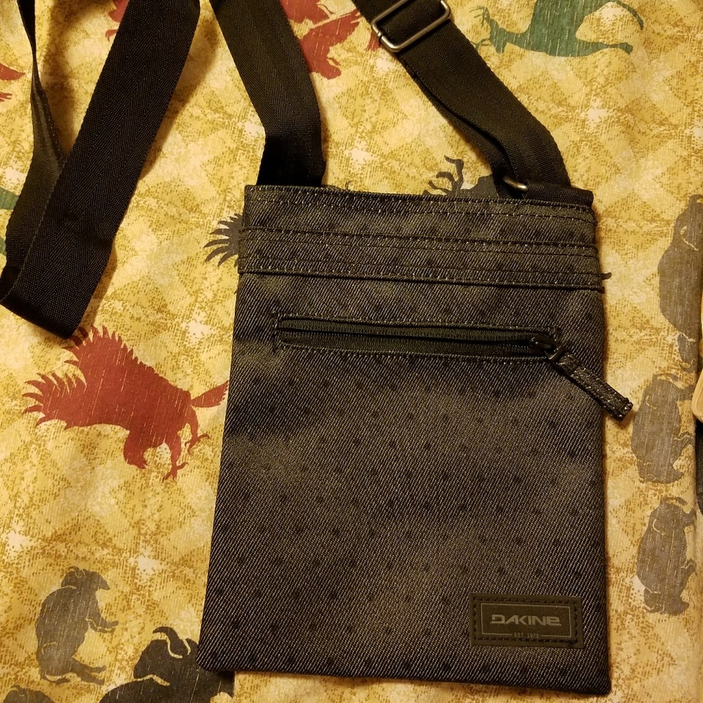 Dakine Small Crossbody